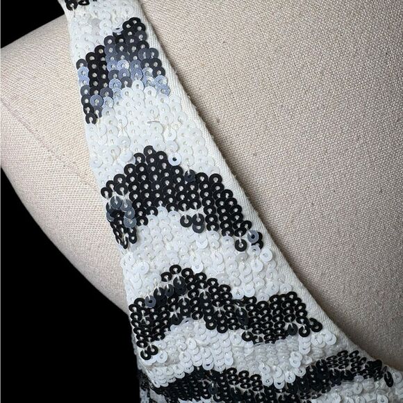 J. Crew Sequined Tank Top Chevron Black White Ladies S - Picture 7 of 9